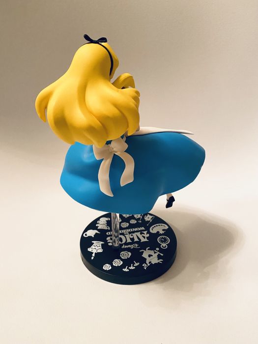 Алиса в стране чудес Дисней