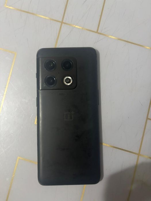 One plus 10 pro 256/12