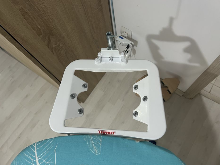 Masa de calcat Leifheit AirBoard M Solid, 120 x 38 cm