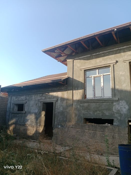 Uy sotiladi srochnoooo