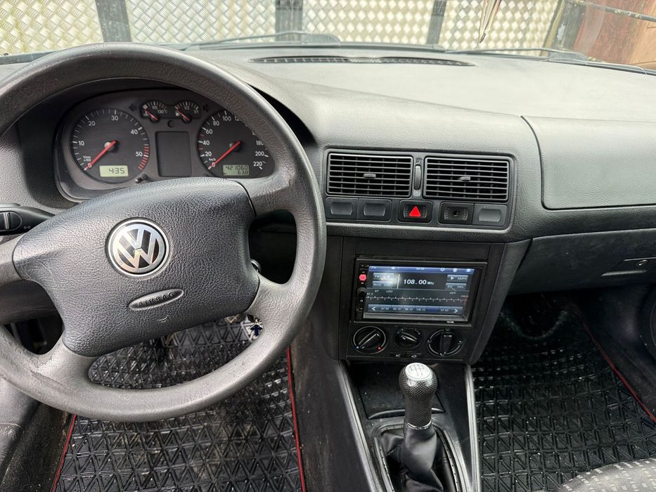 Volkswagen Golf 4