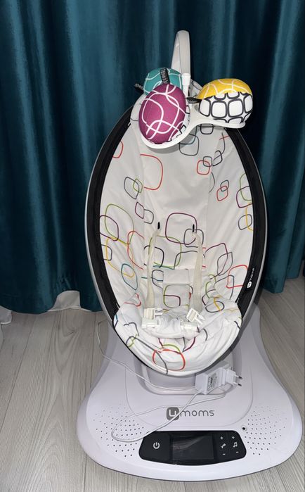 Fotoliu Balansoar Bebelusi 4MOMS MamaRoo 4.0 Plush Multicolor 00009016