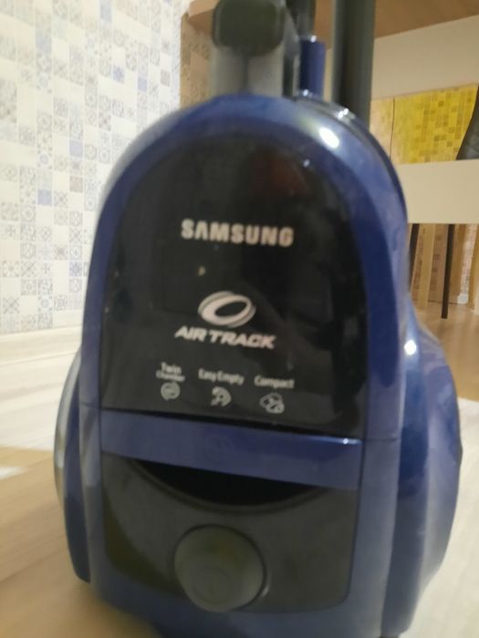 Продам пылесос Samsung