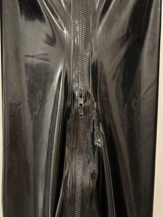 Catsuit negru din Latex real !!