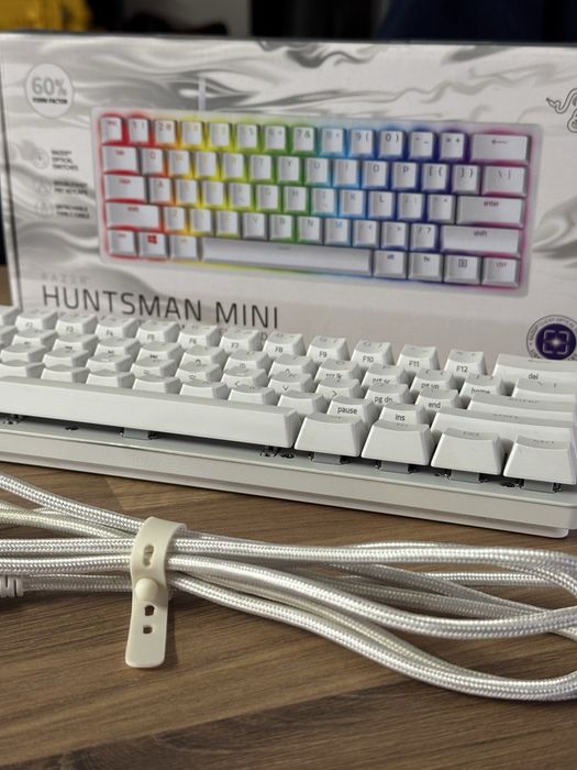 Tastatură Gaming Razer Huntsman Mini - 60% Optical Purple Switch