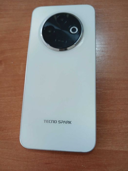 Телефон tecno 30 spark