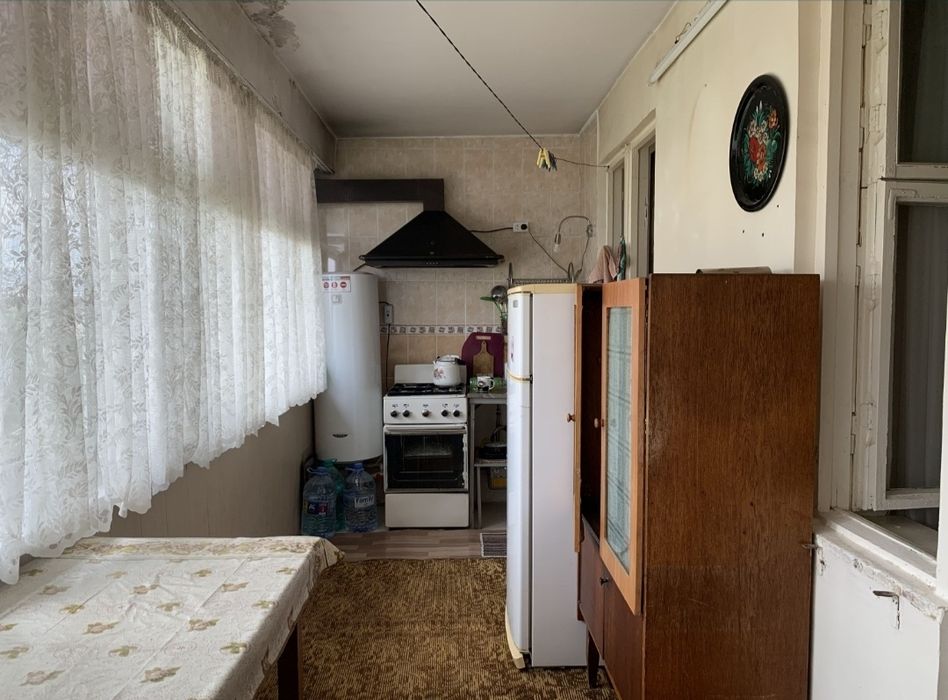 Uchqoʻrgʻon tumani mustaqillik koʻchasi 12a uy sotiiladi