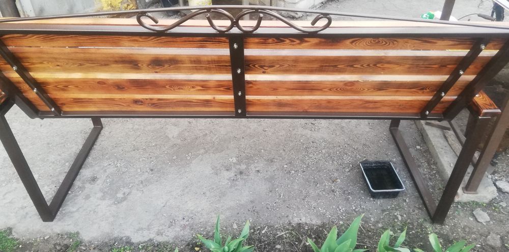 Продам лавочку для сада или огорода.