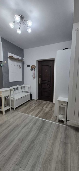 Proprietar vand apartament 3 camere 68.5m utili