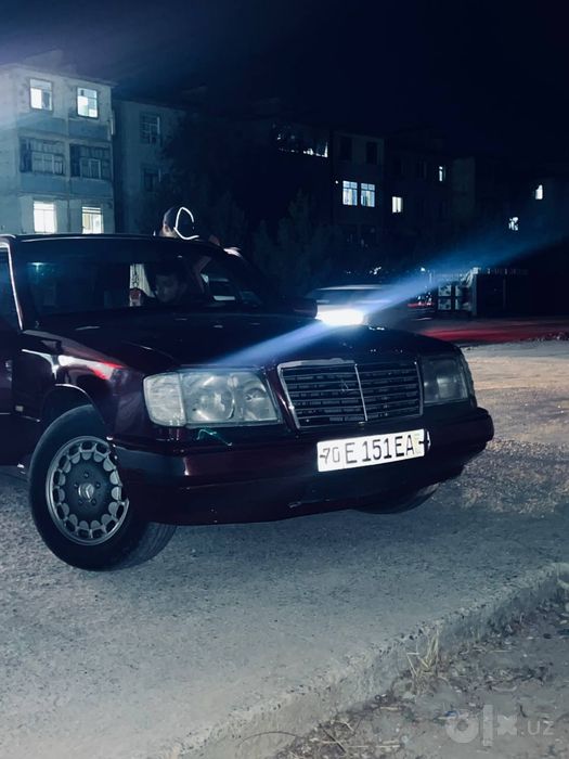 Mers 124 300 amg sotiladi 1992 yil xolati urta kiraska bulgan xammasii