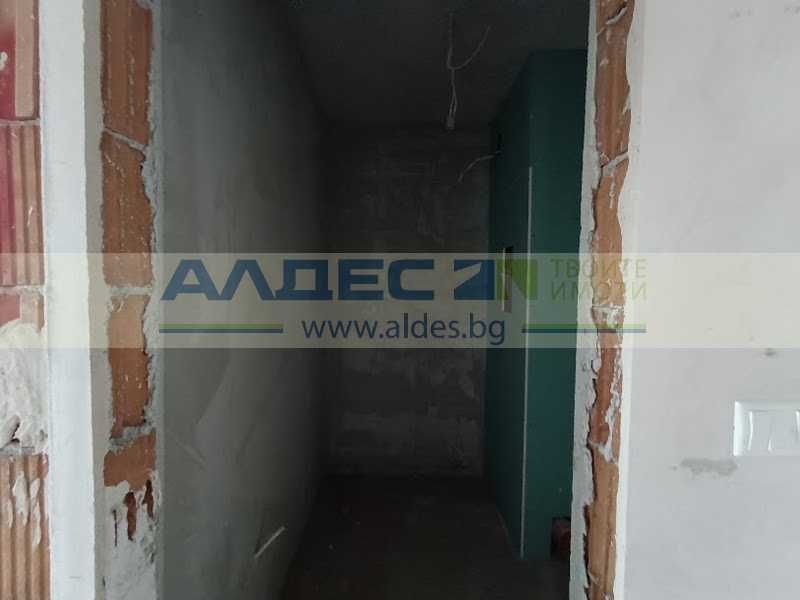 Продава се Тристаен апартамент в София, Център - 97 кв.м за 2568 €/кв.м - Снимка #8