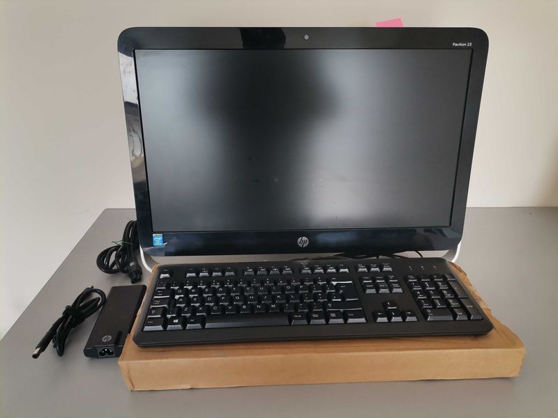 Настолен компютър - HP pavilion 23 / I3-4130