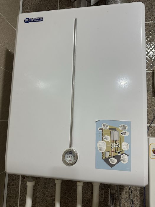 Продам навесной газовый кател дэуу