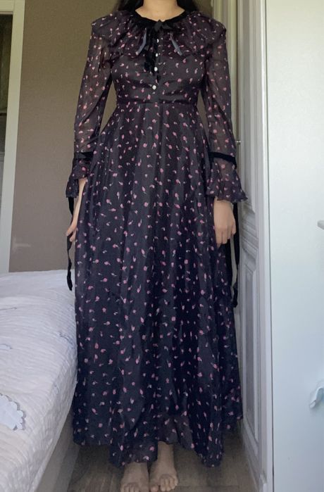 Продам платье новое