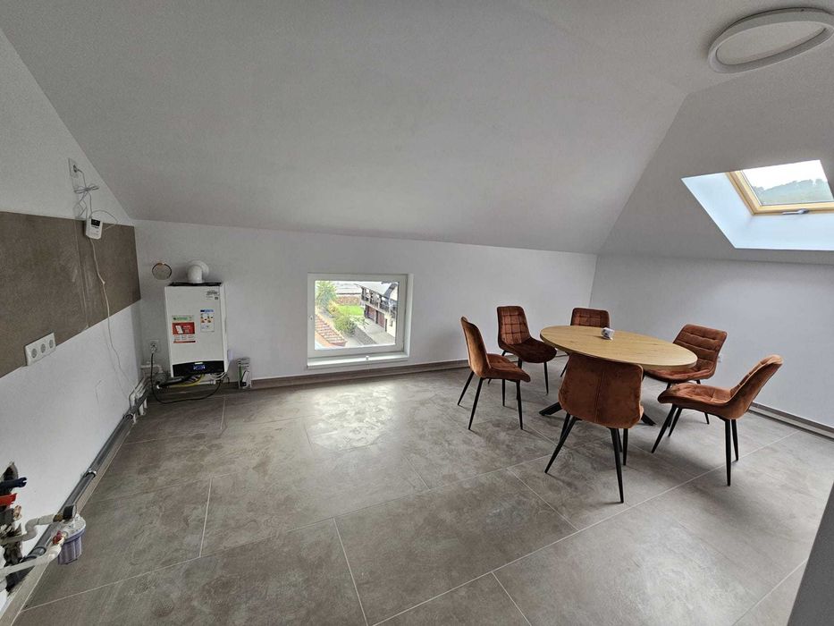 Proprietar, vand apartament 2 camere cu pod depozitare si parcare in Baia Mare (Ferneziu)