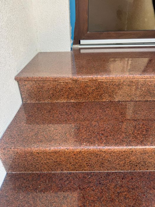 Pervaze scări blaturi din marmura sau granit, pardoseala marmura grani