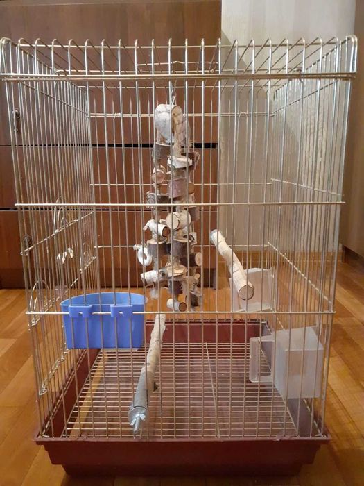 Клетка  для птиц, домашних питомцев