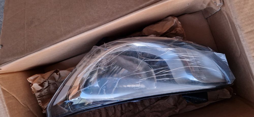 Фара на хундай акцент сантафе