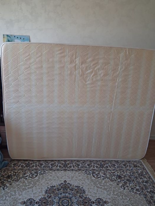 Продам матрас. Размер160/200
