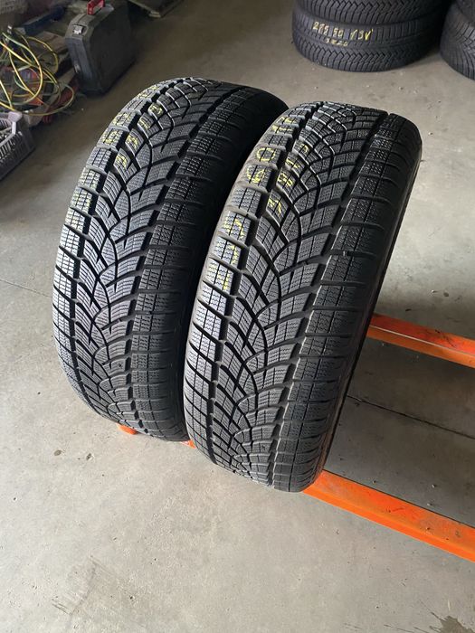 Anvelope iarna 235/60/17 Goodyear Ultra Grip Performance 235 60 17 R17