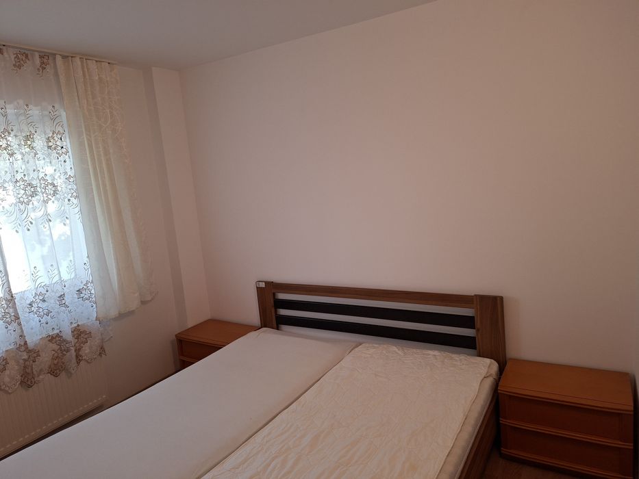 Vând apartament cu  2 camere