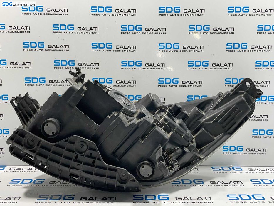 Far Dreapta FARA Xenon Ford Kuga 2 MK2 2012 - 2019 Cod CV44-13W029-BE 90021738 [L4031]