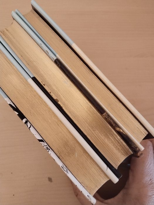 Книги на английски език