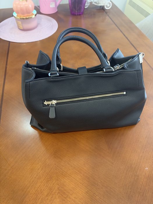 Дамска чанта Guess