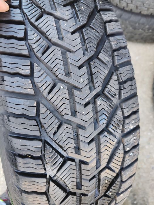 BMW X1, Бмв 225/50/17