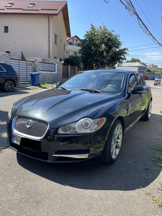 Jaguar XF 3.0D 2010 211cp acte la zii