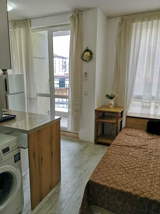 Дава се под наем Ателие в к.к. Слънчев бряг - 30 кв.м за 298.86 € - Снимка #1
