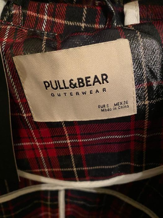 Новая куртка. Дождевик. Размер S. Pull&bear