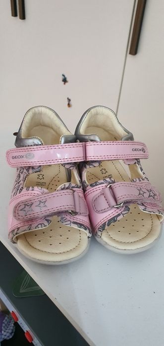 GEOX 20/21 номер  розови сандали