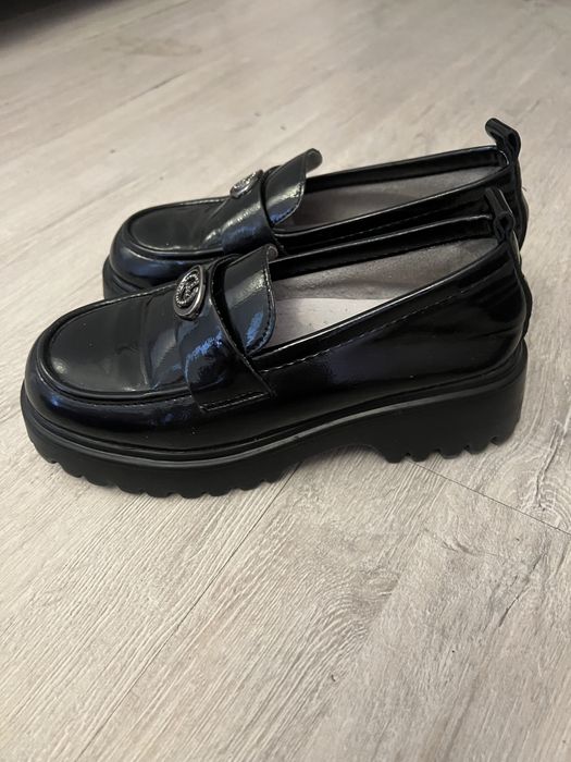 Продам лоферы в хорошем состоянии