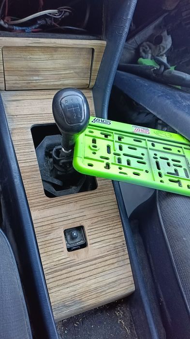 Запчасти на мерседес 124