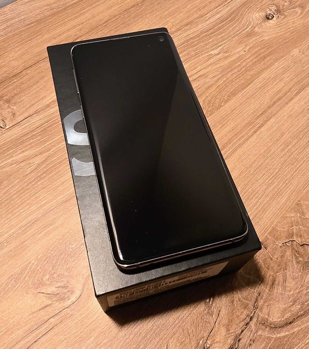 PACHET PREMIUM: Samsung Galaxy S10 (SM-G973F/DS) + DeX Pad (Gen 2)