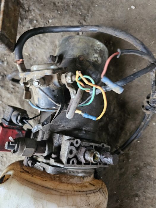 Pompa basculare electrica 12v bazin fisurat