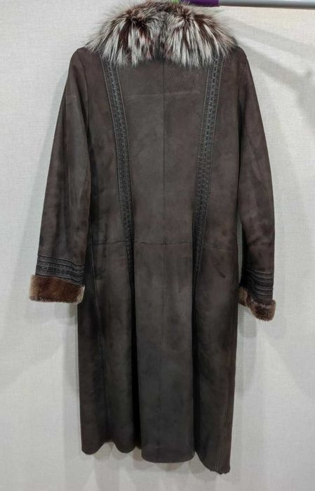 Продам женскую дубленку б/у