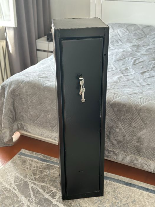Продам новый сейф