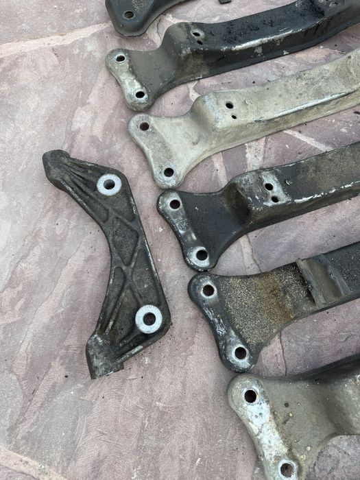 Траверса от коробки м50 BMW e34