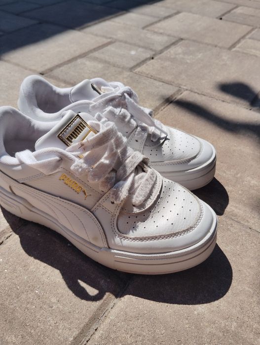 Adidași PUMA mărimea 35.5  (sunt purtați de câteva ori)