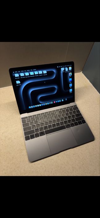 MacBook 12-inch 8GB\512GB {2017}