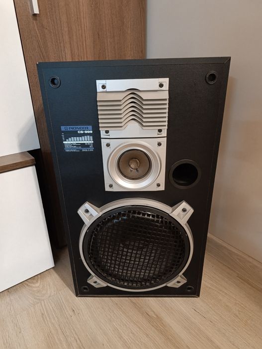 Усилвател и колони PIONEER