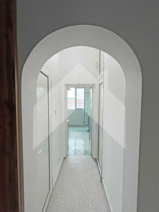 Продава се Двустаен апартамент в Нови пазар - 60 кв.м за 935 €/кв.м - Снимка #2