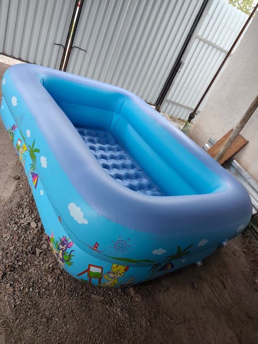 Бассейн детский надувной