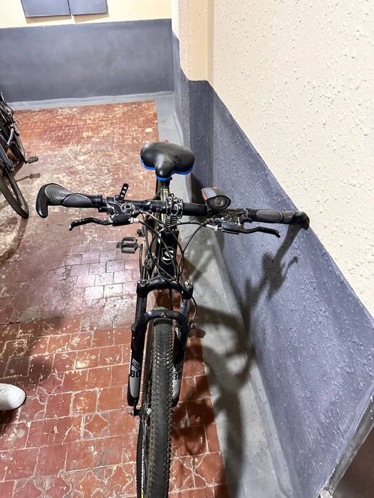 Продам велик хороший состояние звоните