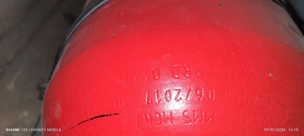 Gaz balon 65 talik sotiladi