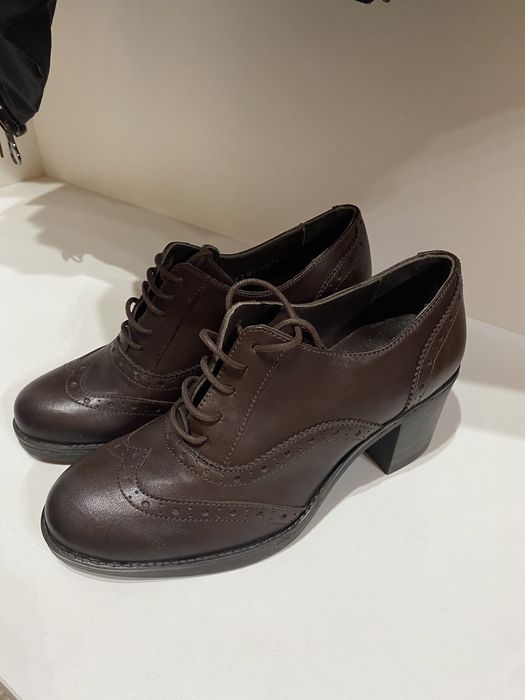 обувь коричневый новая