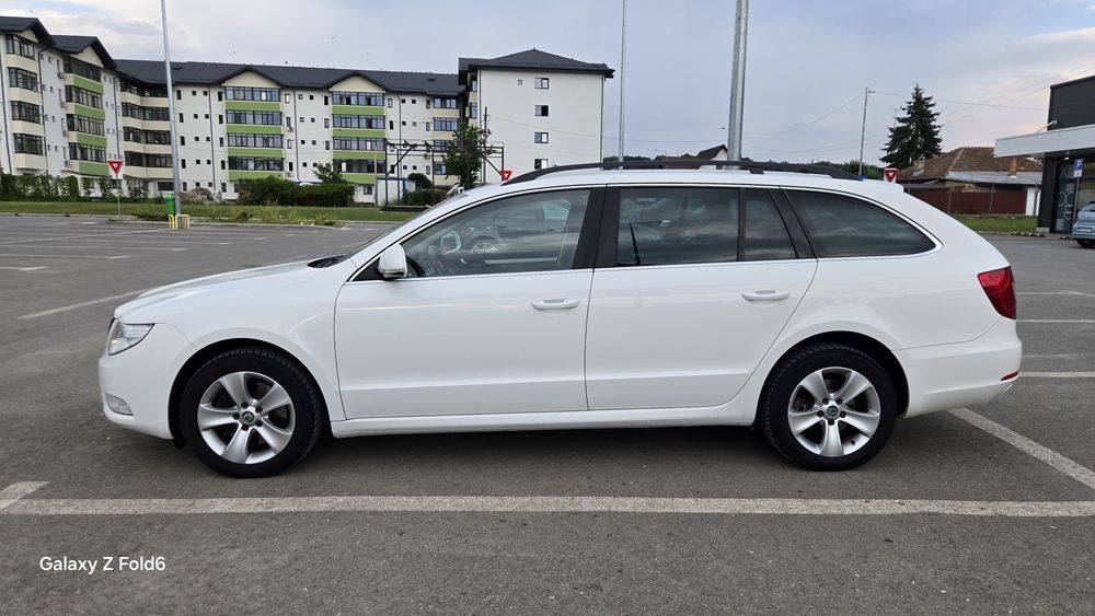 SKODA Superb 2012 — imagine 2