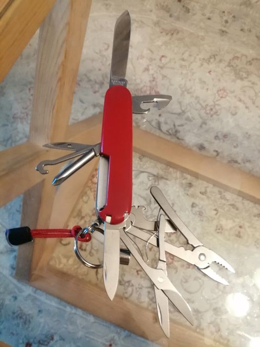 Мультитул Victorinox Deluxe Tinker.